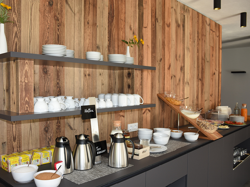 oellerer-website-step3-tafel-fruehstueck oellerer-website-step3-tafel-fruehstueck